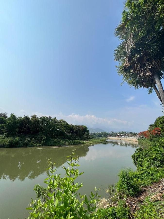 Golden Lotus Namkhan View Luang Prabang Bagian luar foto