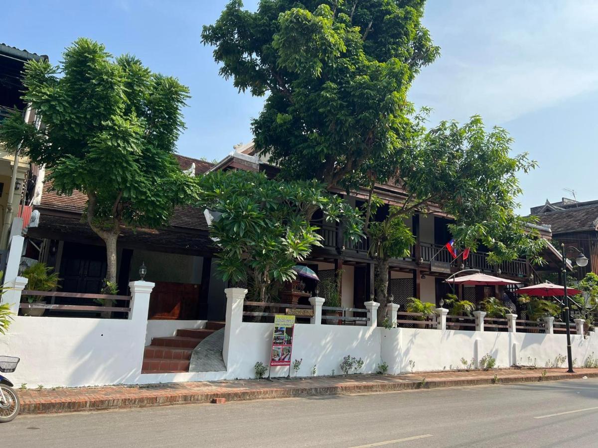 Golden Lotus Namkhan View Luang Prabang Bagian luar foto