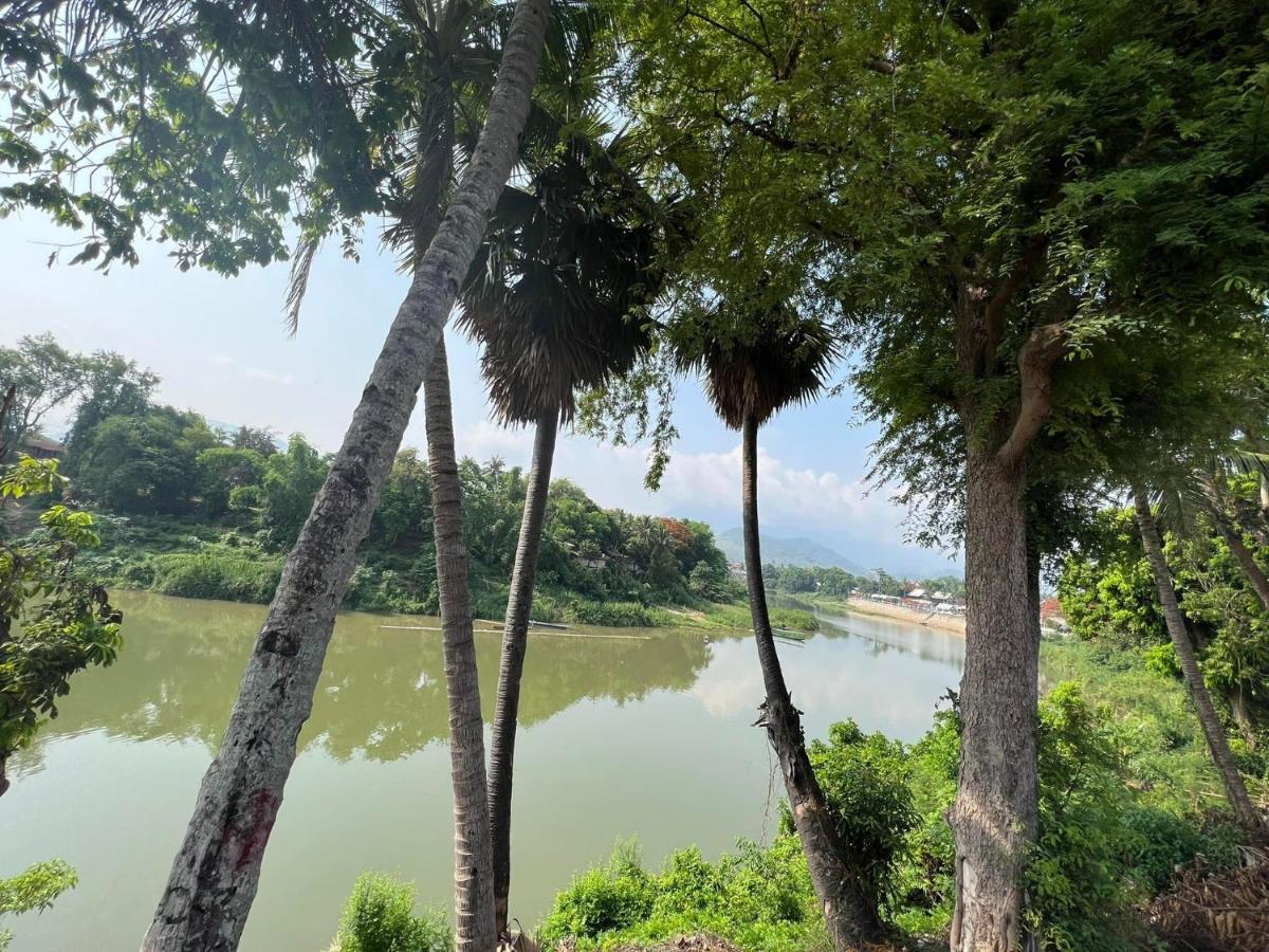 Golden Lotus Namkhan View Luang Prabang Bagian luar foto